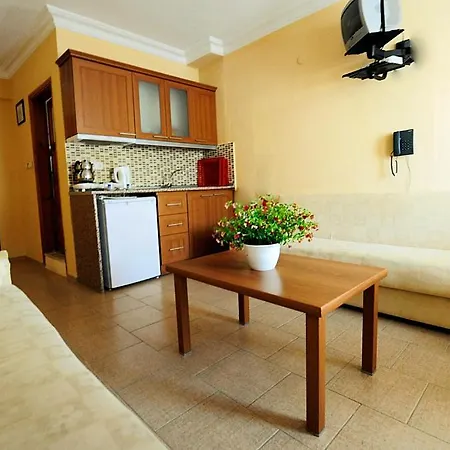Melek Apart 3*